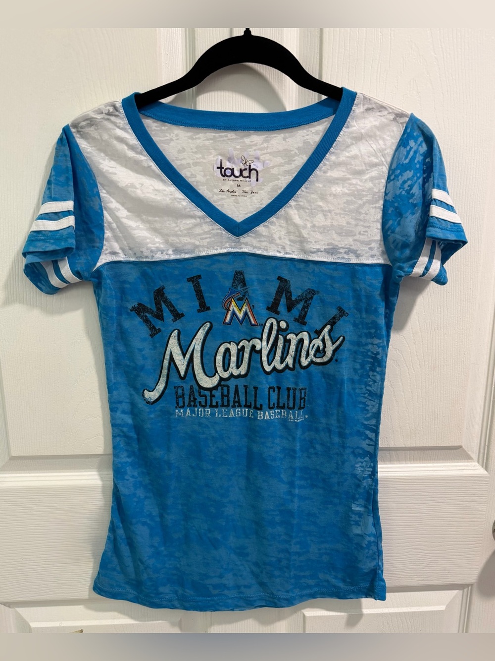 NWOT Touch by Alyssa Milano MLB Miami Marlins Blue/Wht Burnout T-Shirt. Size M.